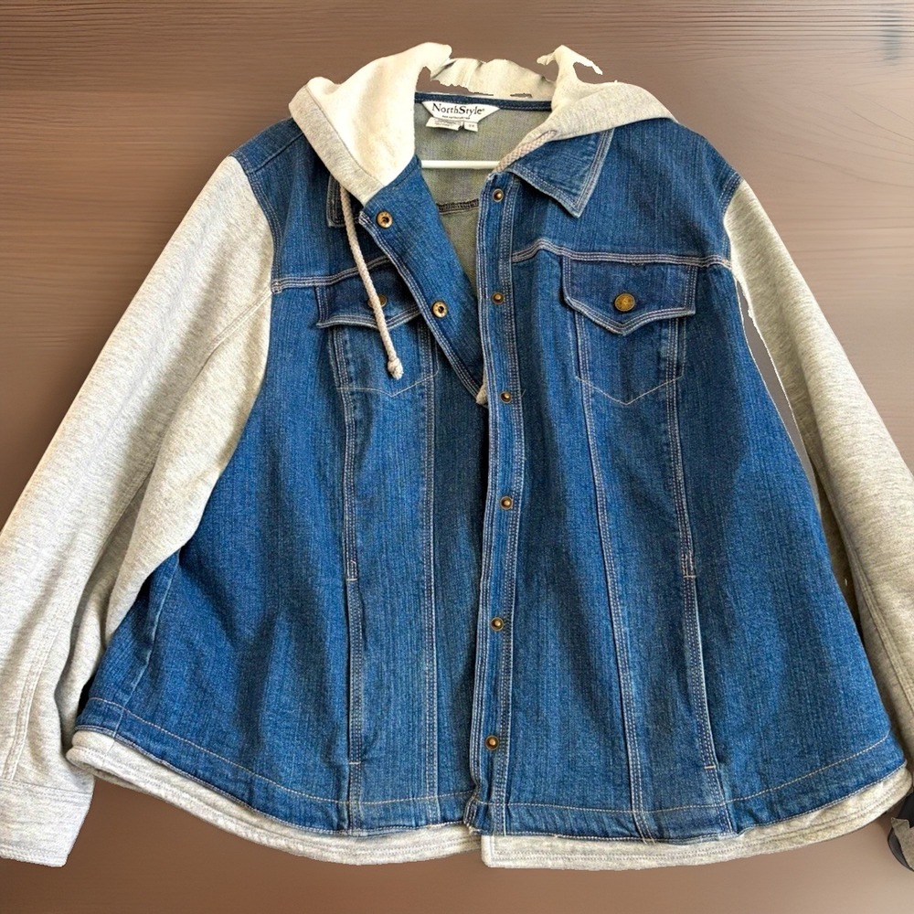 NorthStyle Women's Plus 2X Blue/Gray Hooded Button Front Jacket Pockets